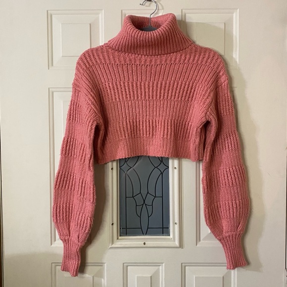 Urban Outfitters Sweaters - Urban Outfitters XS Crop Top Turtleneck Knit Sweater Pink Chunky